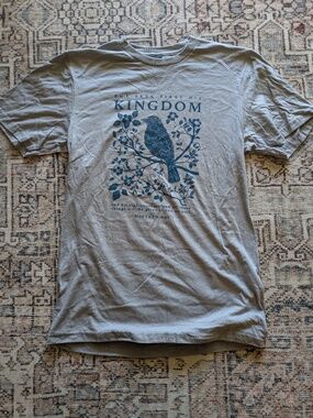 grey graphic t-shirt